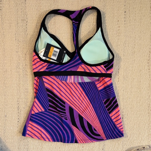 Nike Women's Swim Top - Picture 3 of 3